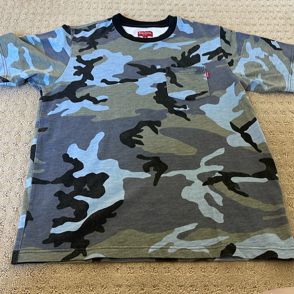 Supreme Shirt Excellent Condition Worn once Size Medium